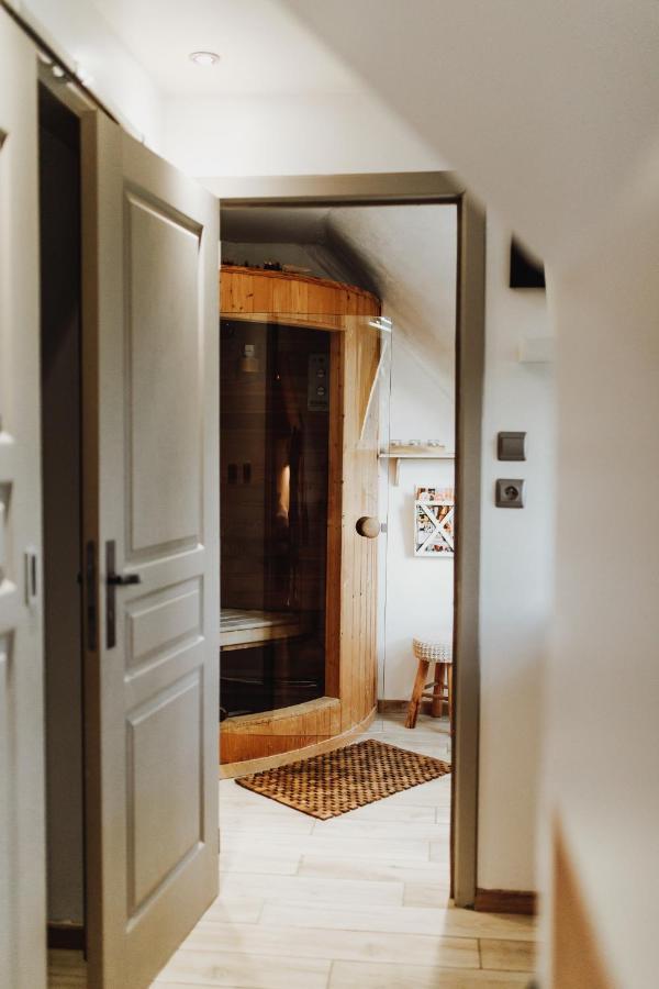 Chalet Scandinave Avec Sauna Ir - In The Woods Gesves Exterior photo
