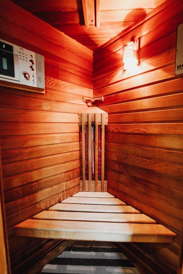 Chalet Scandinave Avec Sauna Ir - In The Woods Gesves Exterior photo